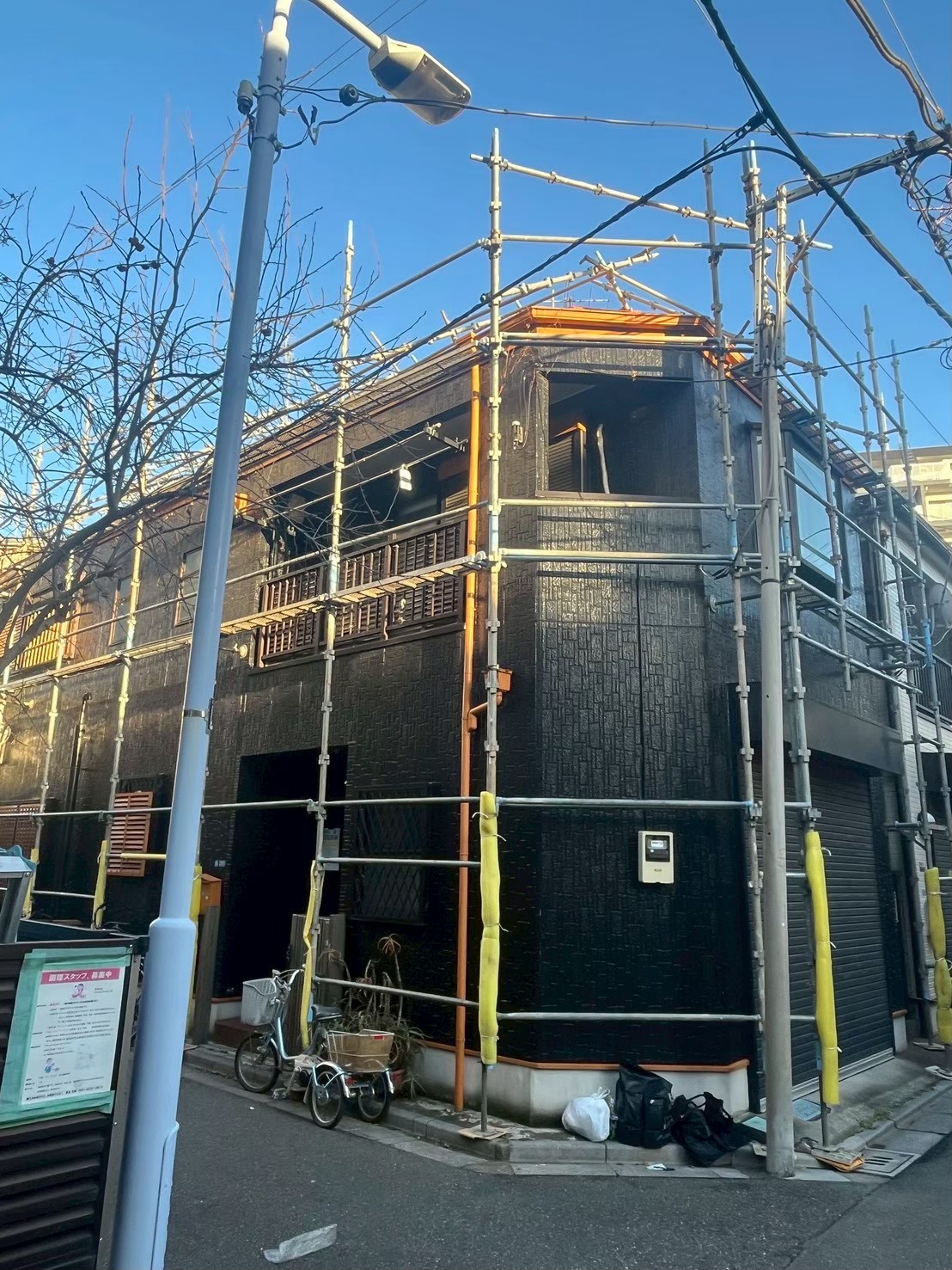 東京都｜ソーラーパネル設置用 足場組立工事